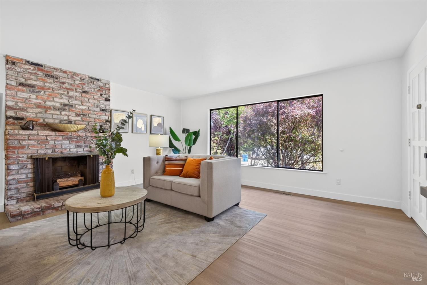 900 Dorthel Street Sebastopol CA 95472