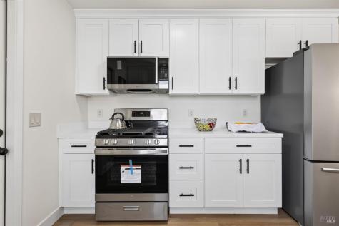 900 Dorthel Street Sebastopol CA 95472
