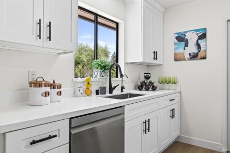900 Dorthel Street Sebastopol CA 95472