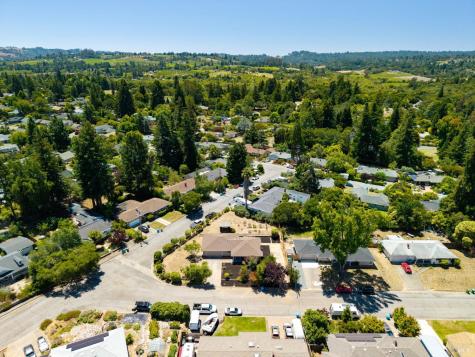 900 Dorthel Street Sebastopol CA 95472