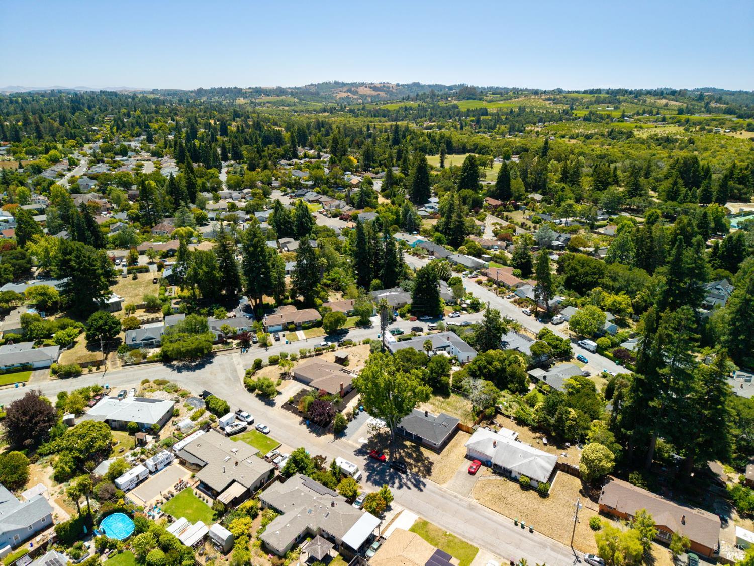 900 Dorthel Street Sebastopol CA 95472