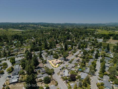 900 Dorthel Street Sebastopol CA 95472