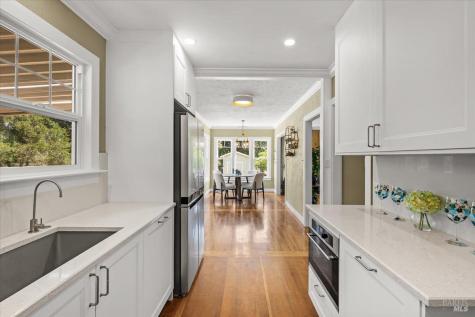1704 Hurlbut Lane Sebastopol CA 95472