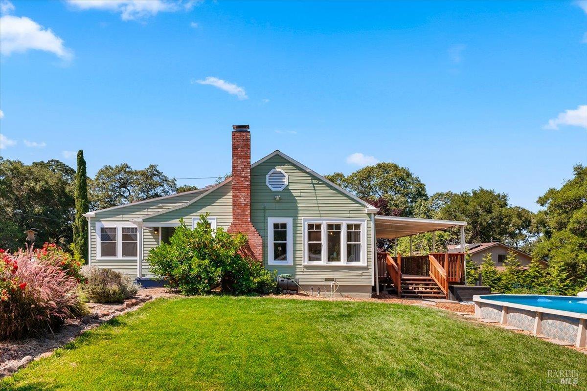 1704 Hurlbut Lane Sebastopol CA 95472