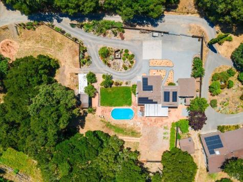1704 Hurlbut Lane Sebastopol CA 95472