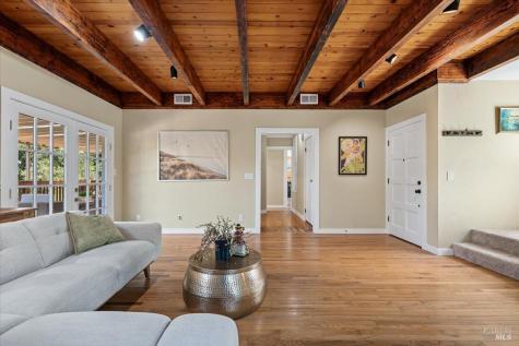 1704 Hurlbut Lane Sebastopol CA 95472