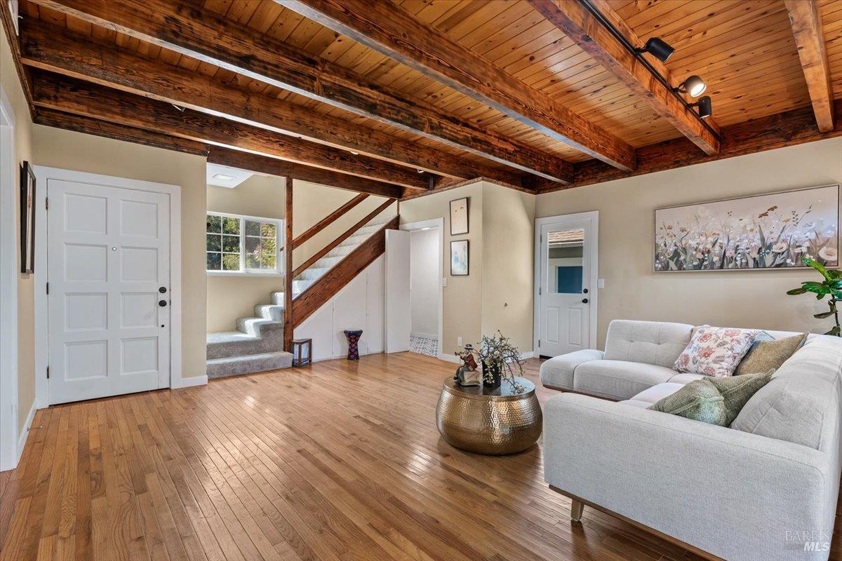 1704 Hurlbut Lane Sebastopol CA 95472