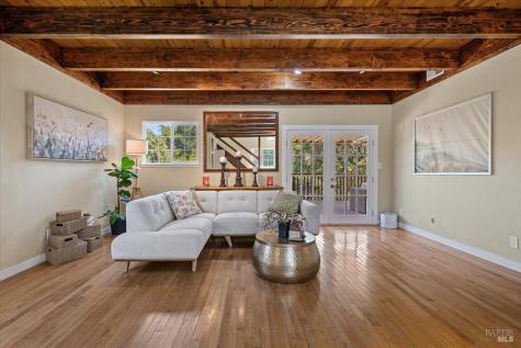 1704 Hurlbut Lane Sebastopol CA 95472