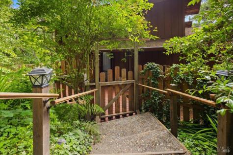 2019 Pleasant Hill Road Sebastopol CA 95472