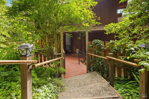 2019 Pleasant Hill Road Sebastopol CA 95472