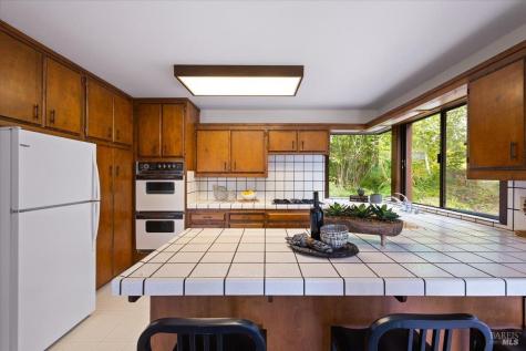 2019 Pleasant Hill Road Sebastopol CA 95472