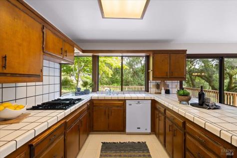 2019 Pleasant Hill Road Sebastopol CA 95472