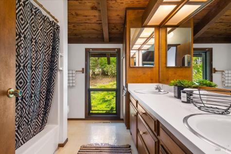 2019 Pleasant Hill Road Sebastopol CA 95472