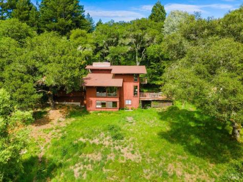 2019 Pleasant Hill Road Sebastopol CA 95472