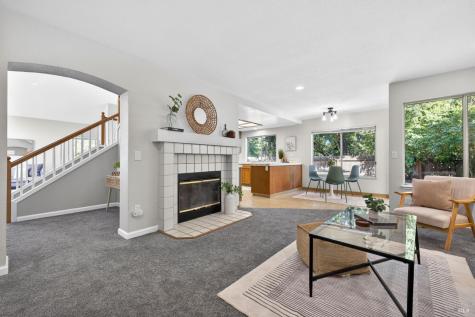300 Summer Rain Drive Windsor CA 95492