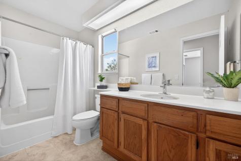 300 Summer Rain Drive Windsor CA 95492