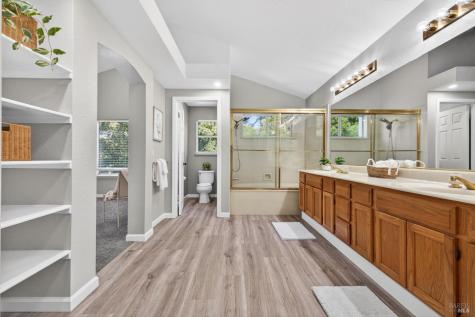 300 Summer Rain Drive Windsor CA 95492