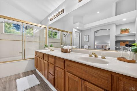 300 Summer Rain Drive Windsor CA 95492
