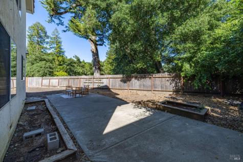 300 Summer Rain Drive Windsor CA 95492