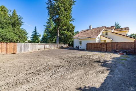 300 Summer Rain Drive Windsor CA 95492