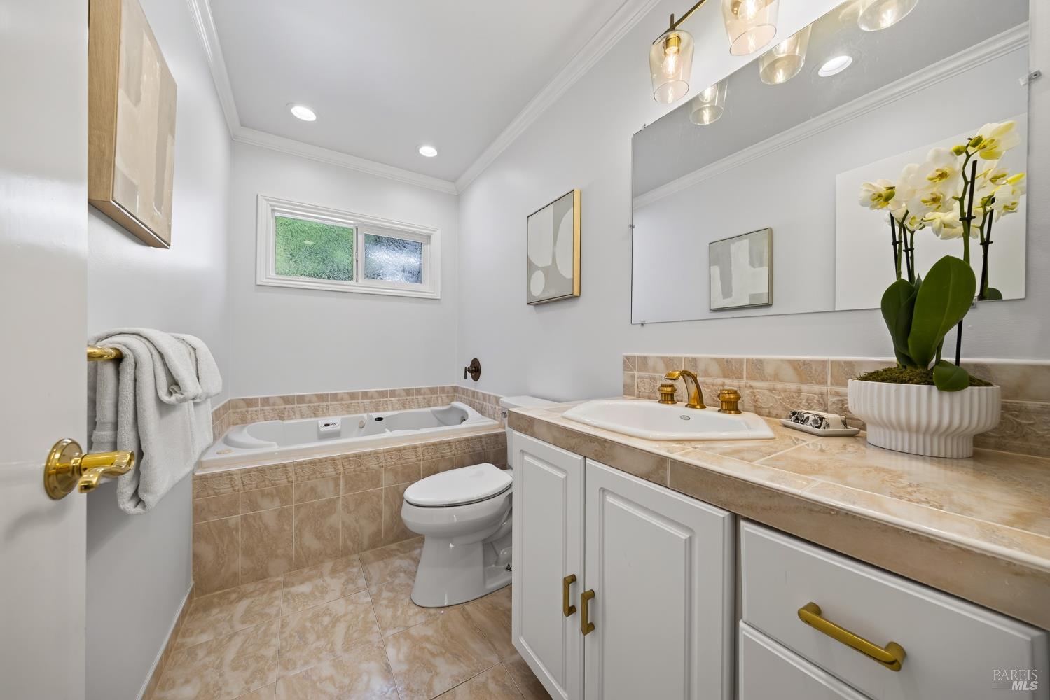 39 Corte Placida Greenbrae CA 94904