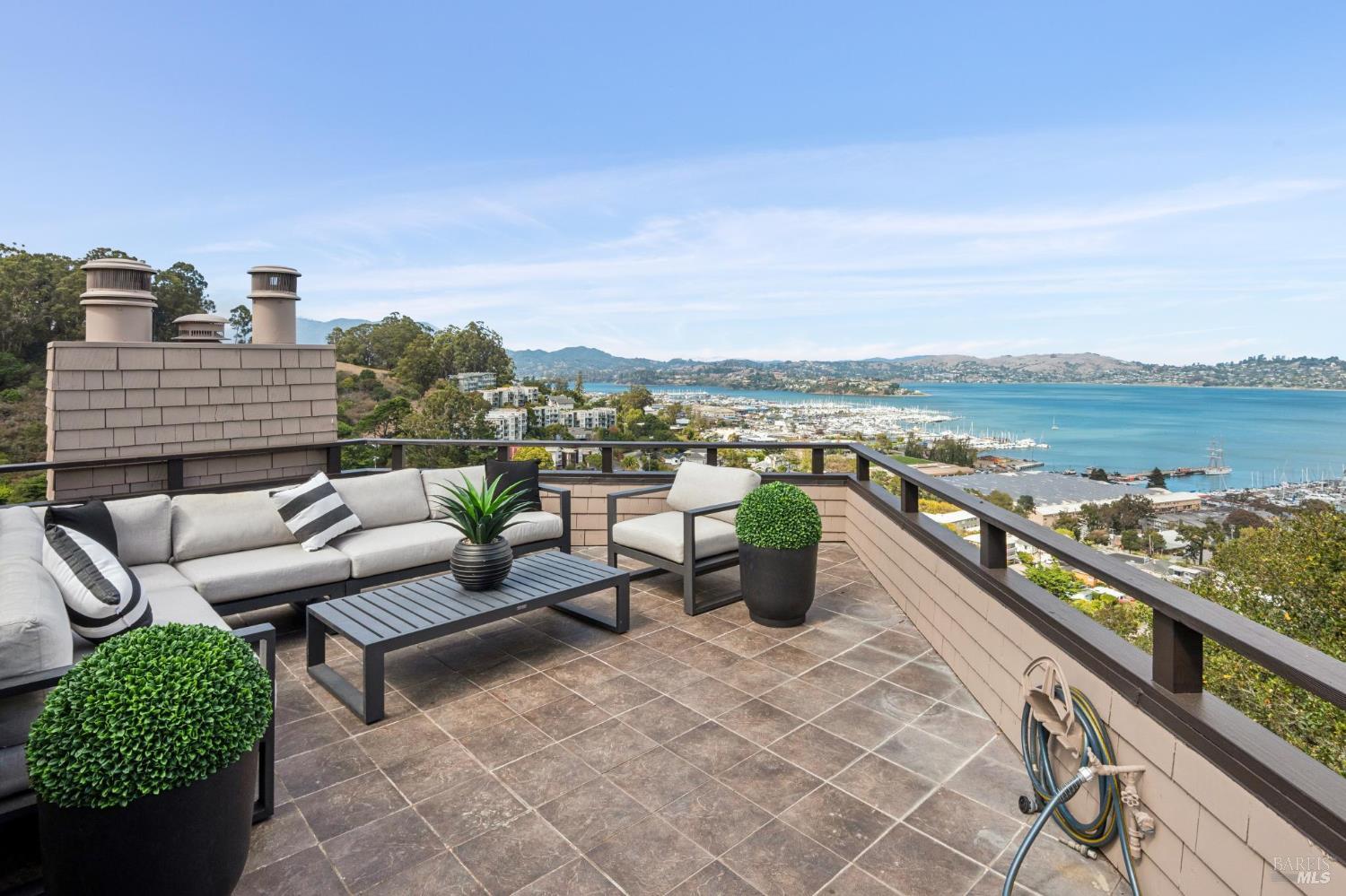 1 Laurel Lane Sausalito CA 94965