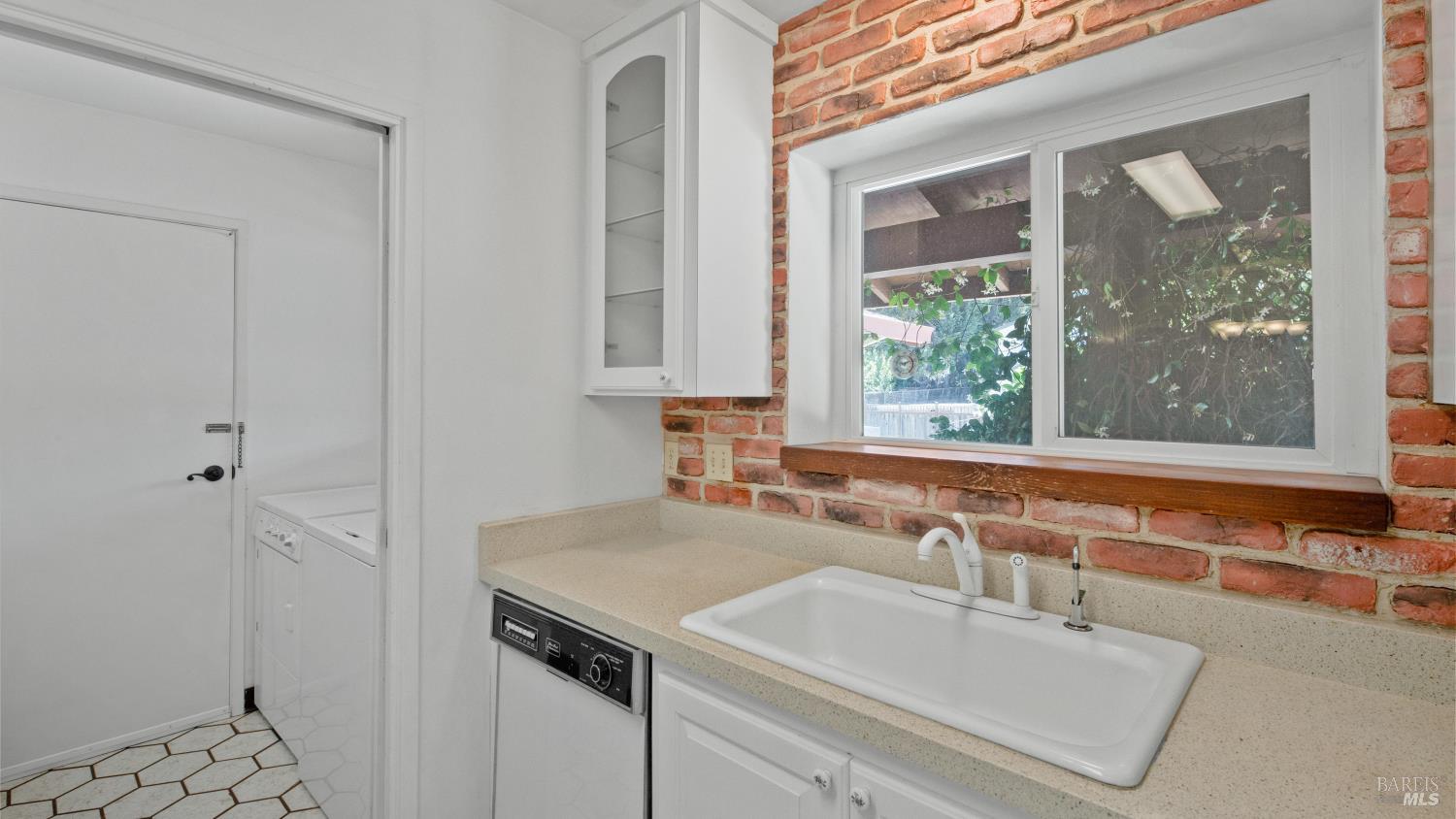 165 San Luis Way Novato CA 94945
