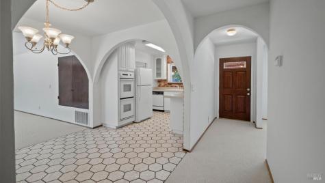 165 San Luis Way Novato CA 94945