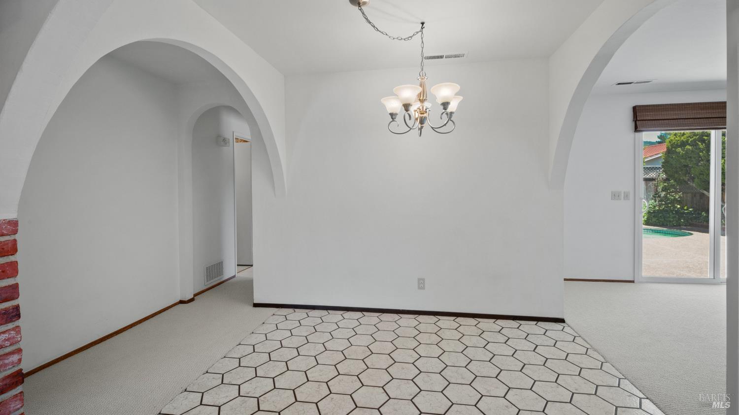 165 San Luis Way Novato CA 94945