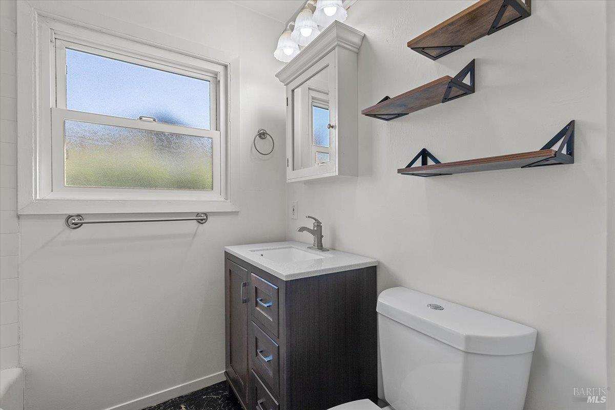 445 N Jeffeson Street Cloverdale CA 95425