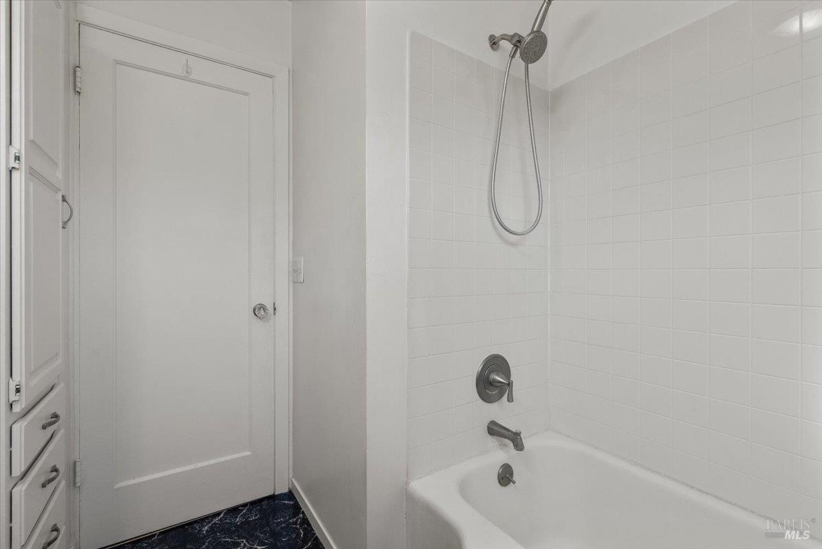 445 N Jeffeson Street Cloverdale CA 95425