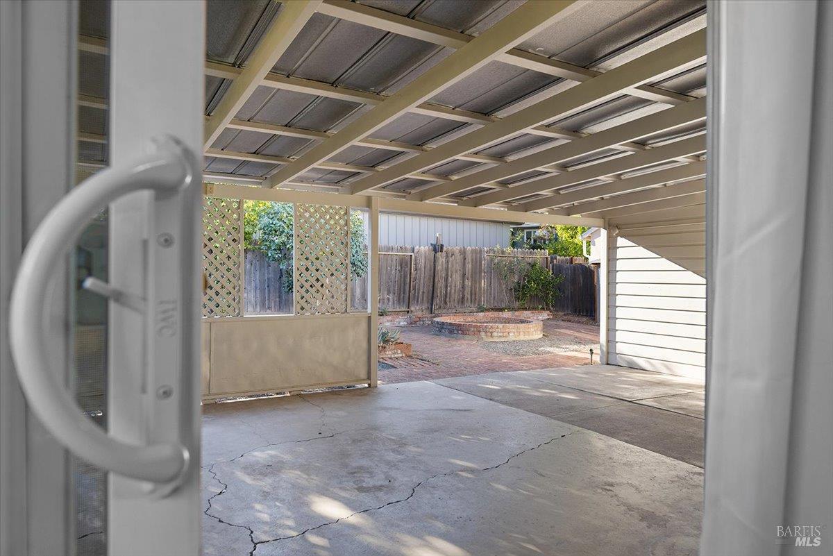 445 N Jeffeson Street Cloverdale CA 95425