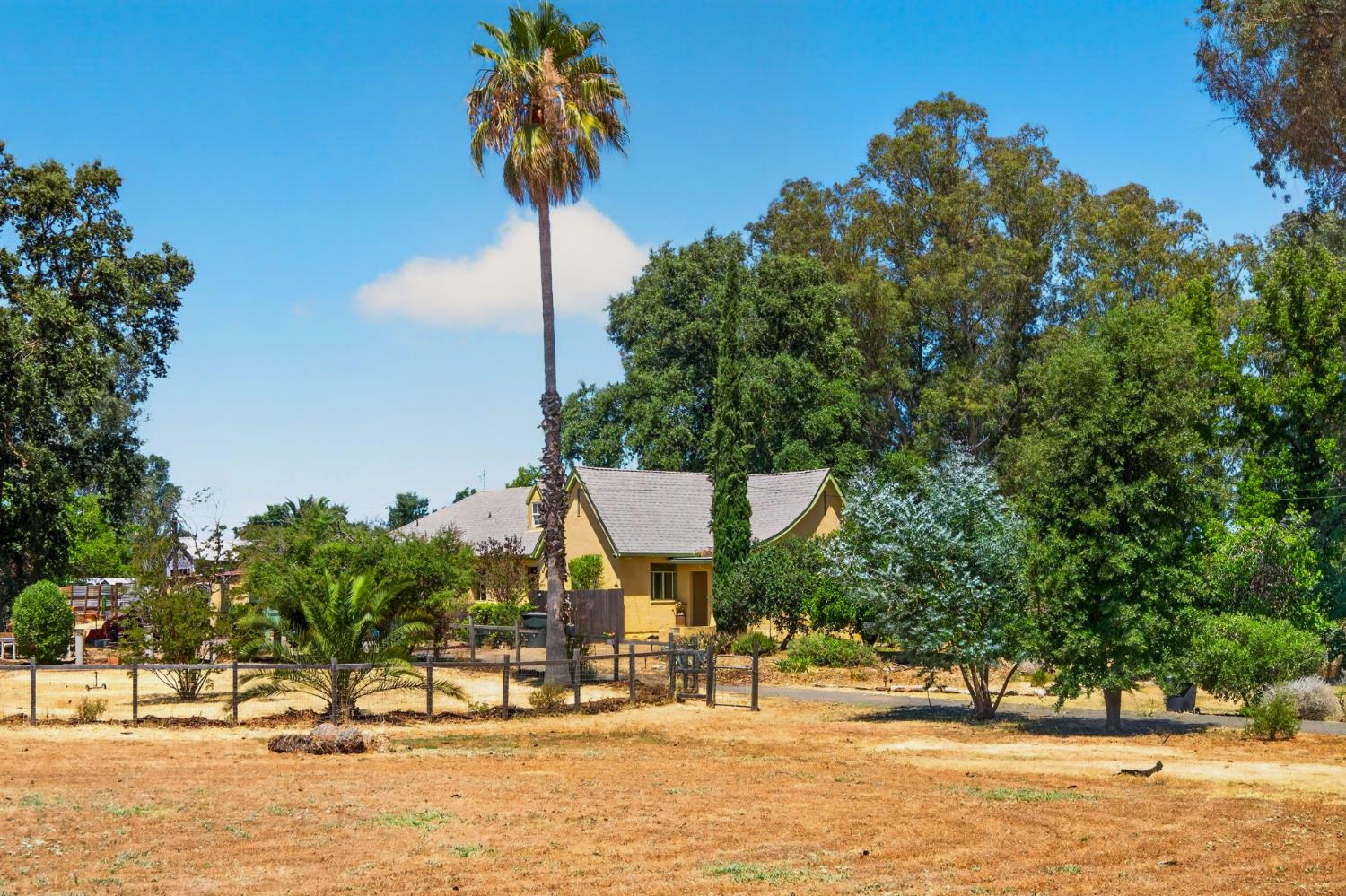 6825 W 2nd Street Rio Linda CA 95673