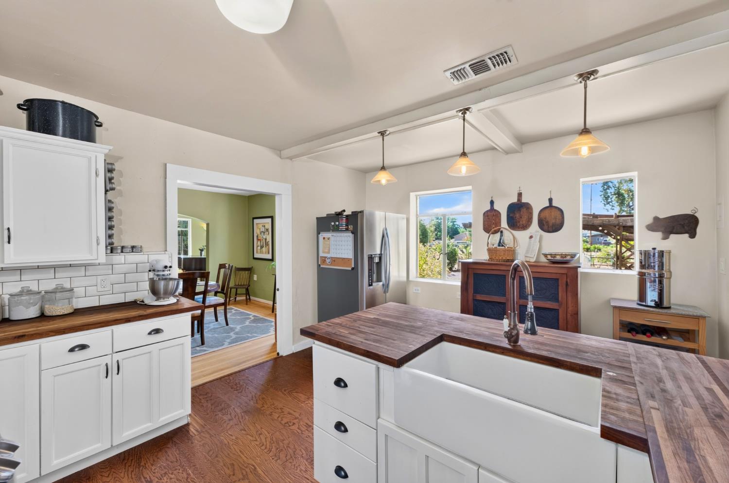 6825 W 2nd Street Rio Linda CA 95673