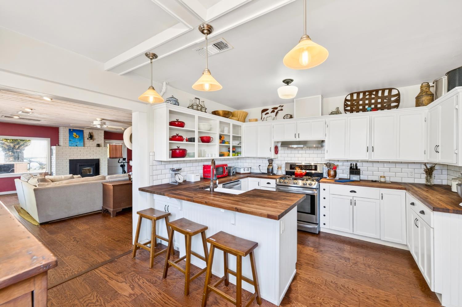 6825 W 2nd Street Rio Linda CA 95673