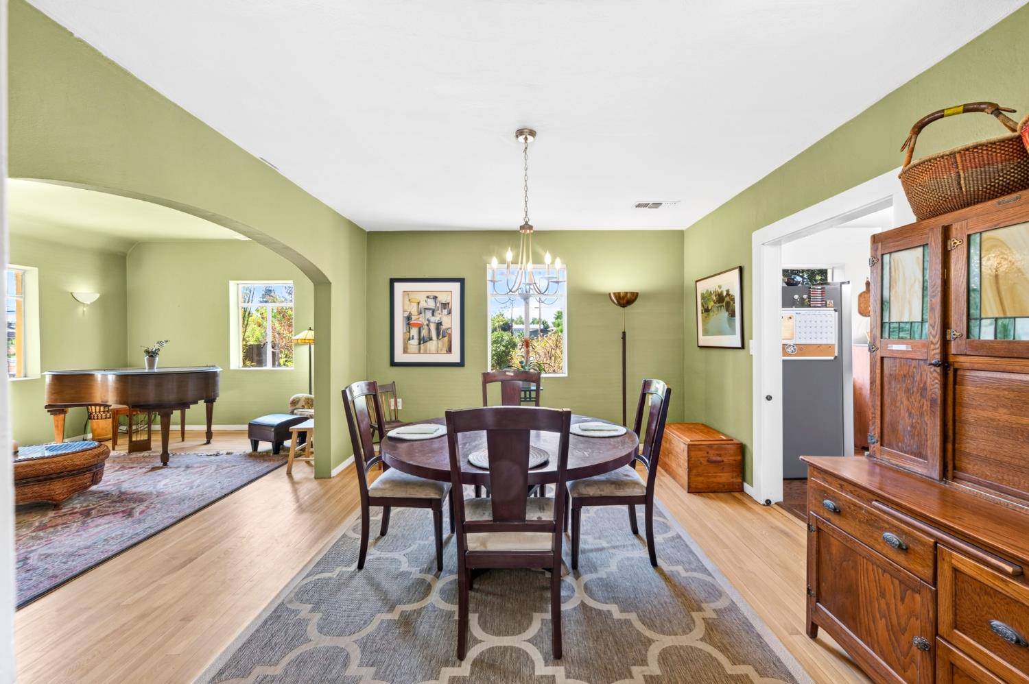 6825 W 2nd Street Rio Linda CA 95673