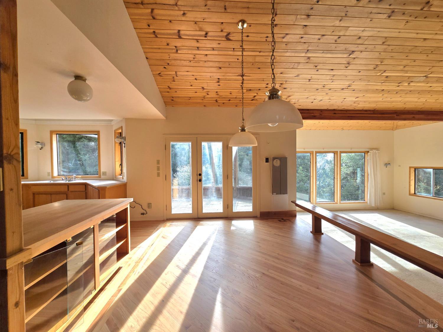 36955 Eureka Stagecoach Road Willits CA 95490