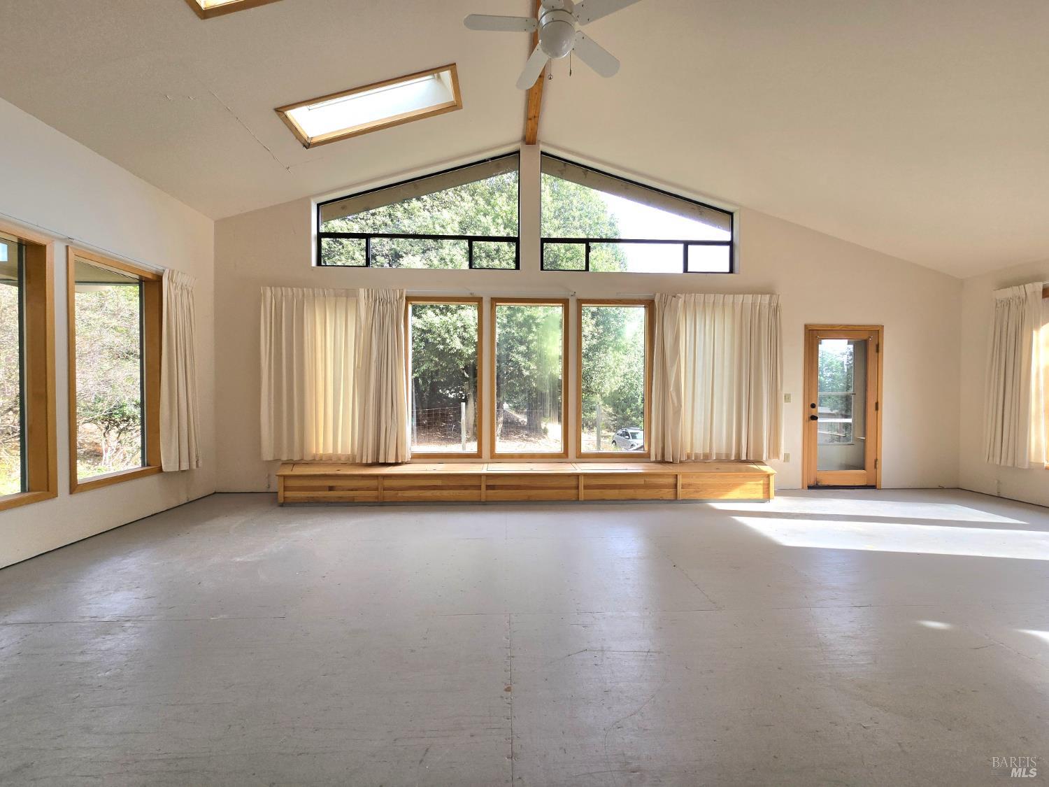 36955 Eureka Stagecoach Road Willits CA 95490