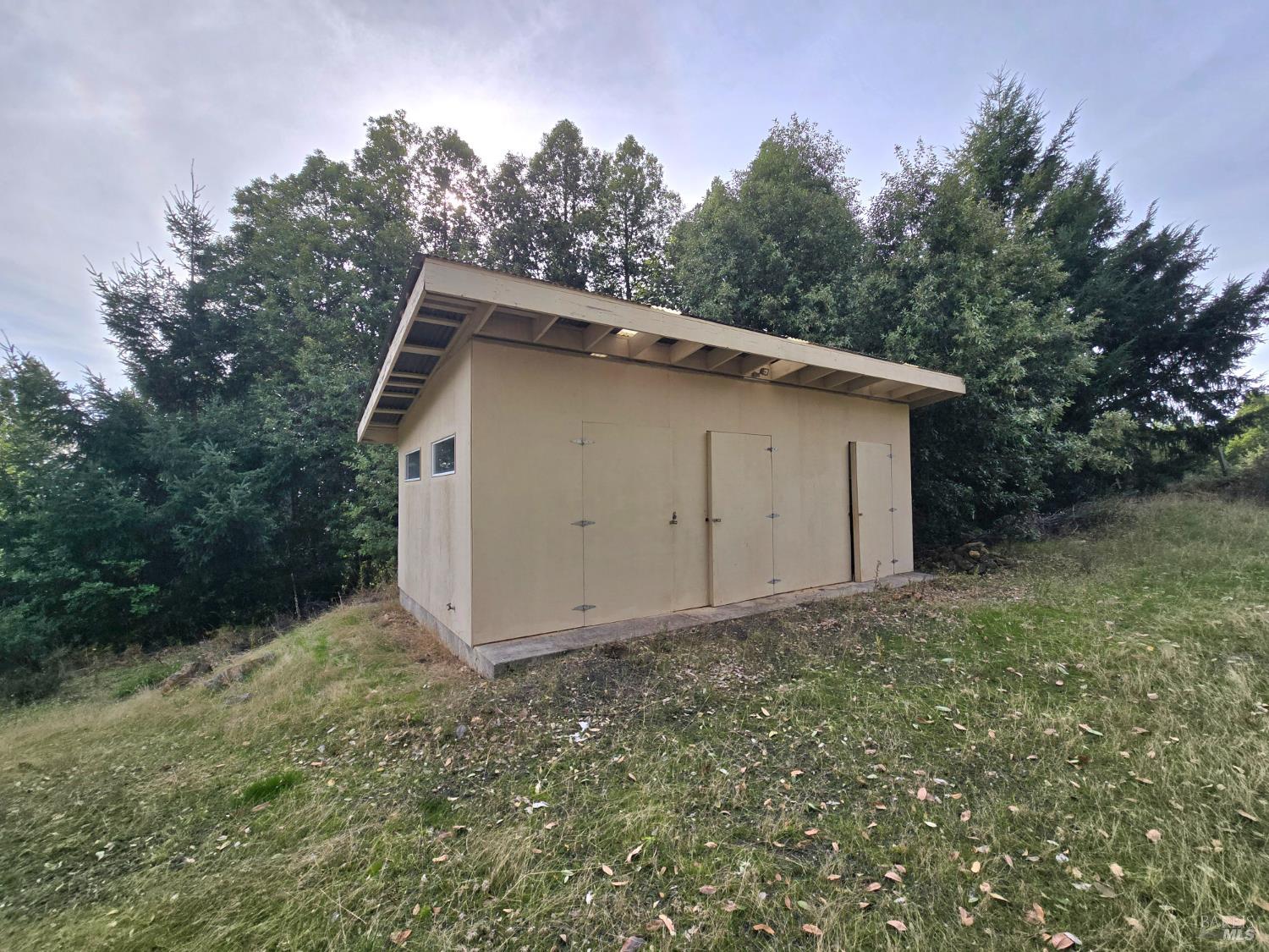 36955 Eureka Stagecoach Road Willits CA 95490