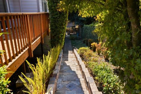 125 Tiburon Boulevard Mill Valley CA 94941