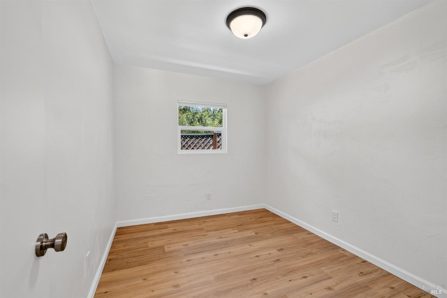 8060 Park Avenue Forestville CA 95436