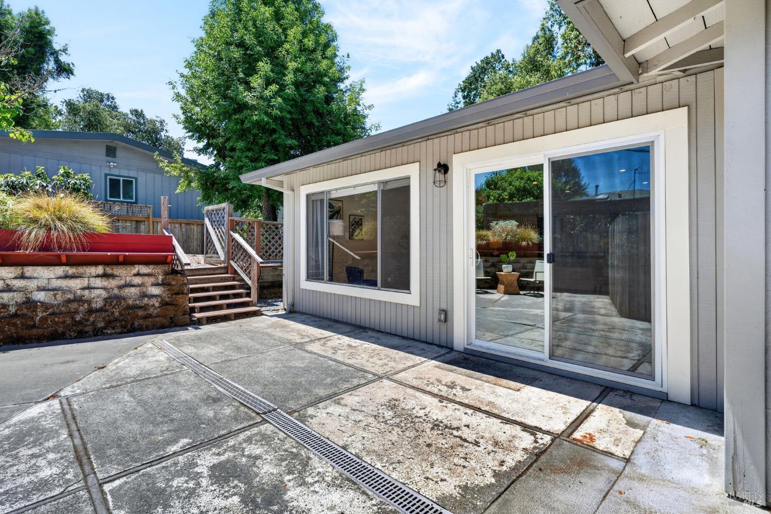 8060 Park Avenue Forestville CA 95436