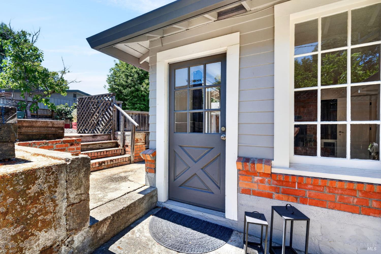 8060 Park Avenue Forestville CA 95436