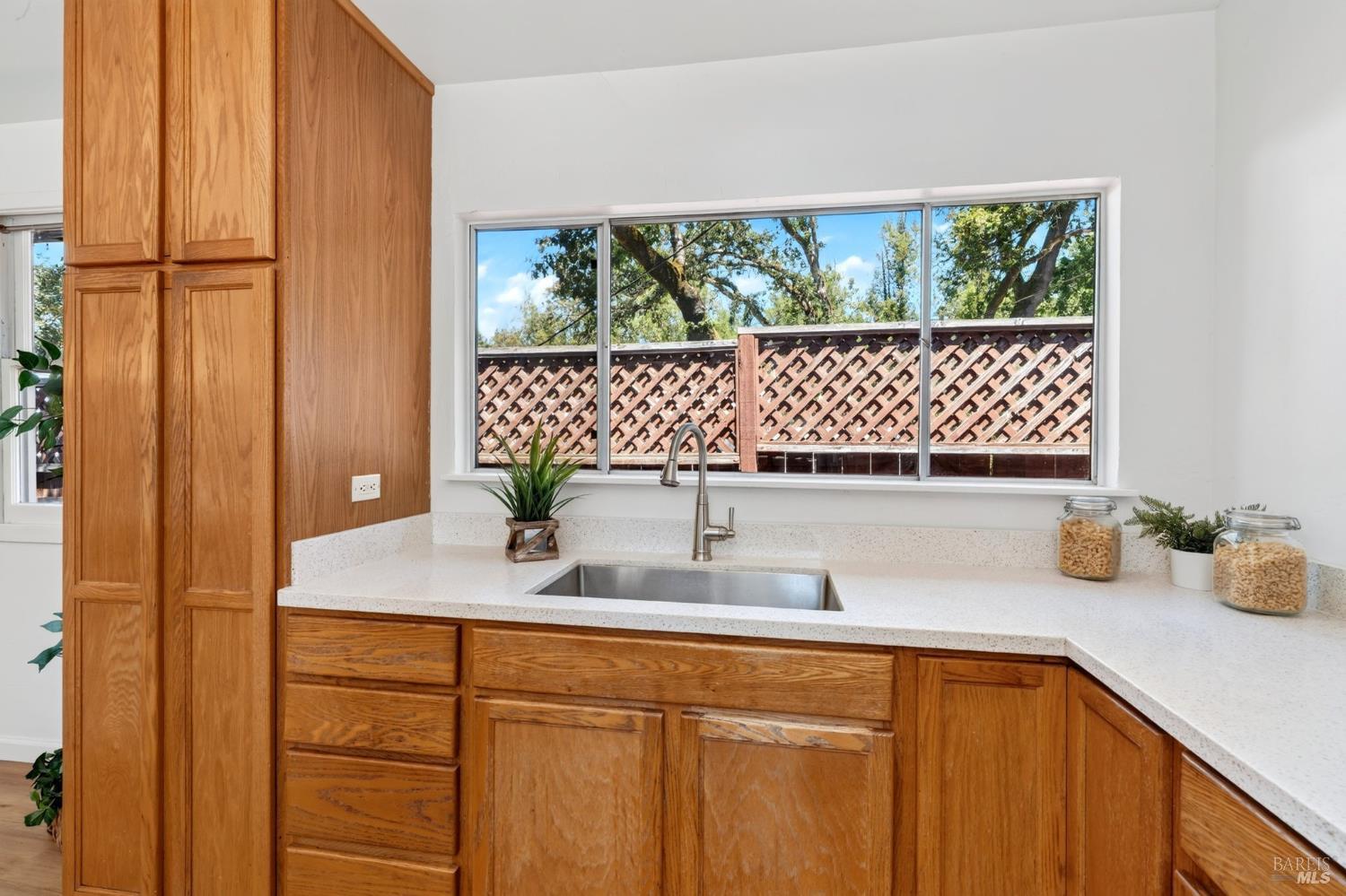 8060 Park Avenue Forestville CA 95436