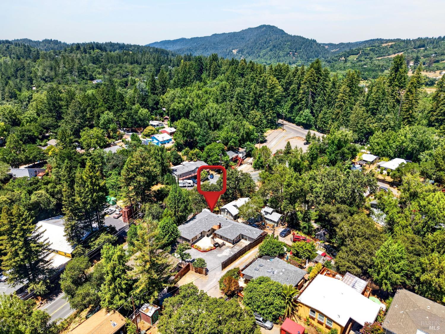 8060 Park Avenue Forestville CA 95436