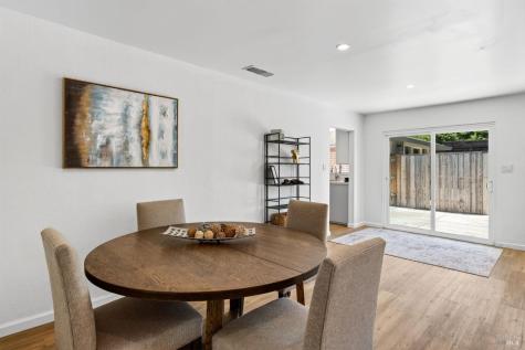 8060 Park Avenue Forestville CA 95436