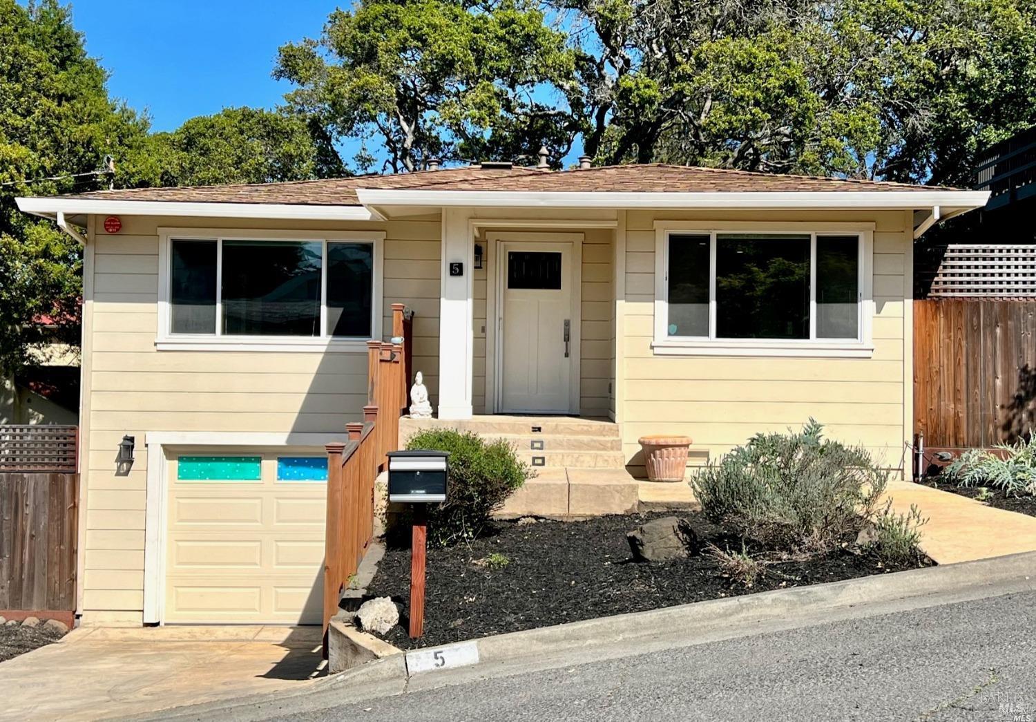 5 Sunny Hill Drive Petaluma CA 94952