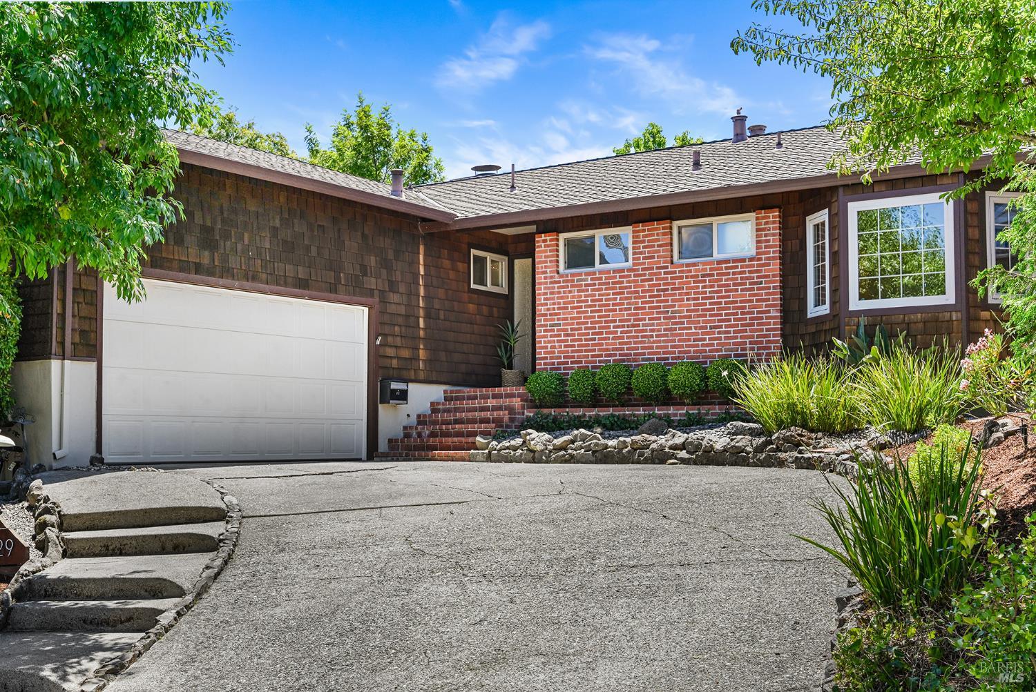 29 Ridgewood Drive San Rafael CA 94901