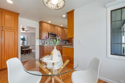 829 Rigsby Lane Sebastopol CA 95472