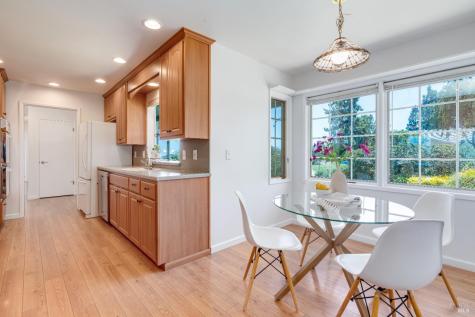 829 Rigsby Lane Sebastopol CA 95472